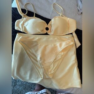 House of Harlow 1960 Yellow Women's swim set